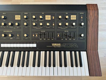 Yamaha-CS40M